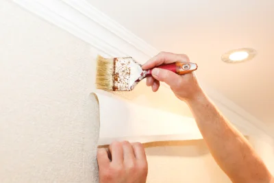 Pose de papier peint à Arrelles — revêtements muraux et toiles de verre